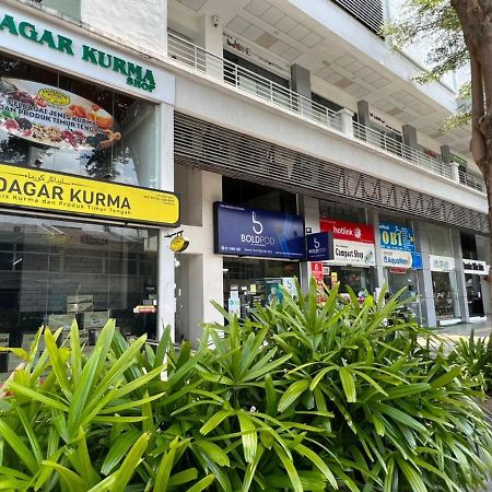 New 6Pax Soho Near Usm & Spice Arena & Airport Appartement Bayan Lepas Buitenkant foto