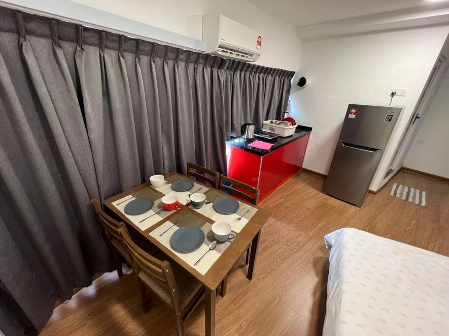New 6Pax Soho Near Usm & Spice Arena & Airport Appartement Bayan Lepas Buitenkant foto