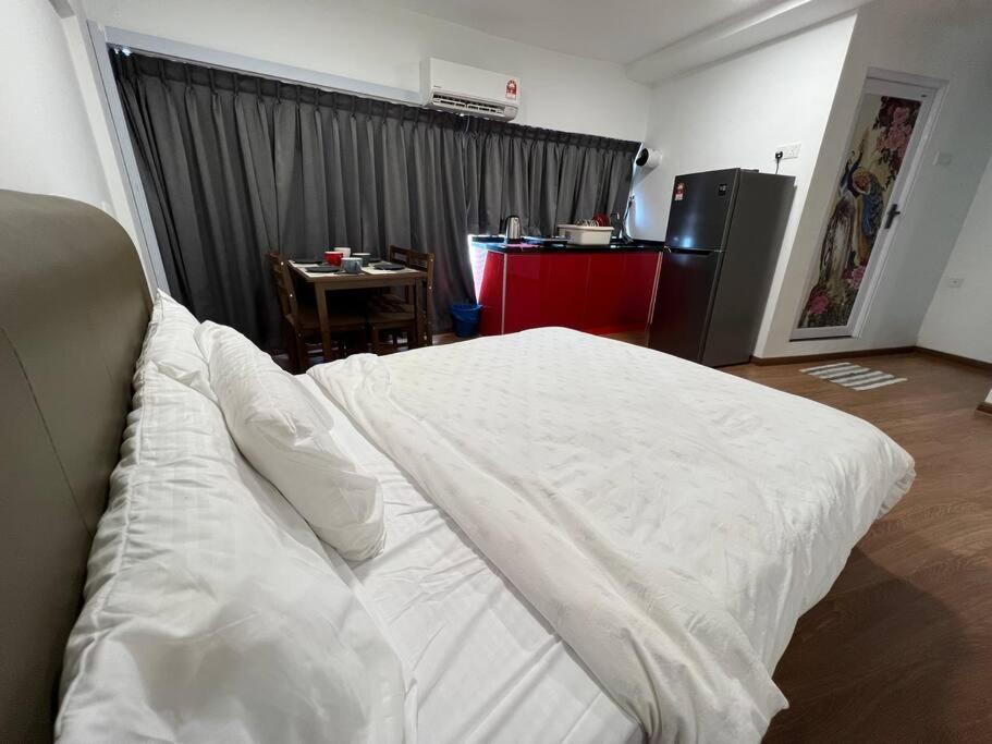 New 6Pax Soho Near Usm & Spice Arena & Airport Appartement Bayan Lepas Buitenkant foto