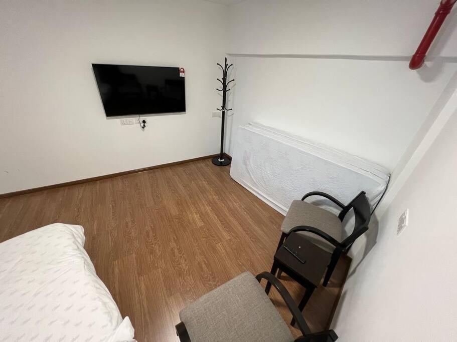 New 6Pax Soho Near Usm & Spice Arena & Airport Appartement Bayan Lepas Buitenkant foto